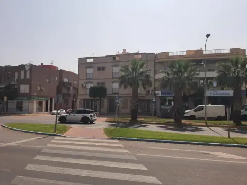 Piso en Avenida del Oasis, 41